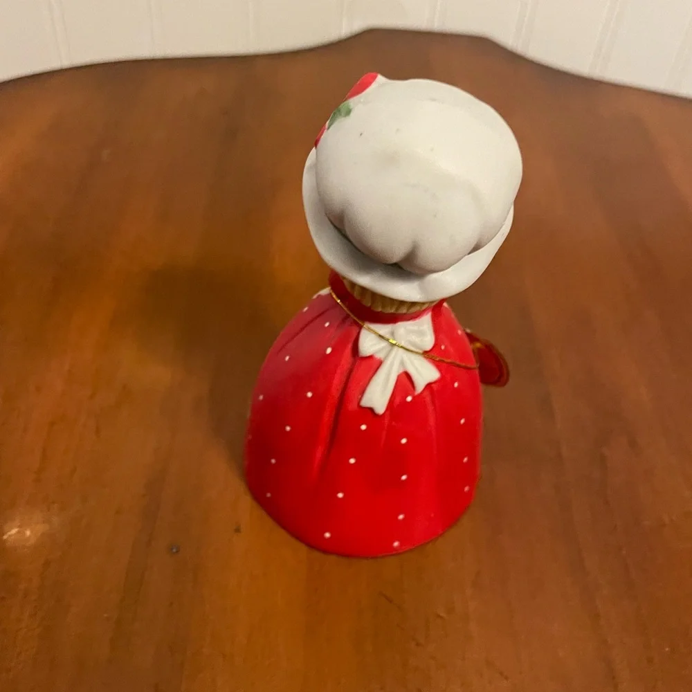 Polly Poinsettia Christmas bell‎